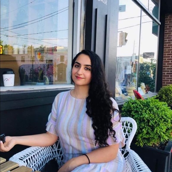 Meet your Posher, Tanya - Picture 1 of 1